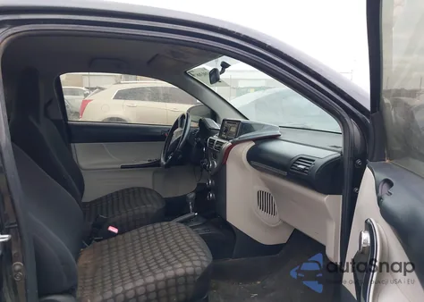 2012 Scion Iq from USA, damaged, VIN JTNJJXB06CJ016432